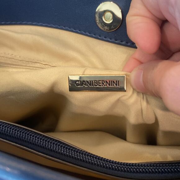 Giani Bernini bag - Picture 6 of 6